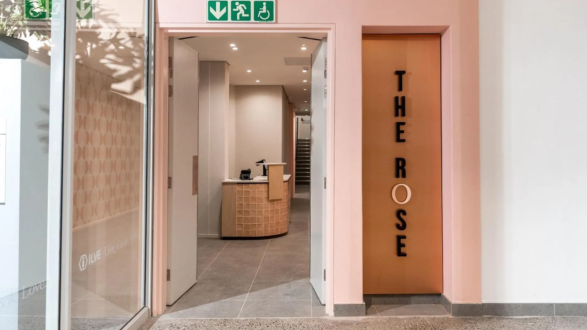 The Rose 206 - Modern Studio Apartment With Pool Κέιπ Τάουν Νότια Αφρική