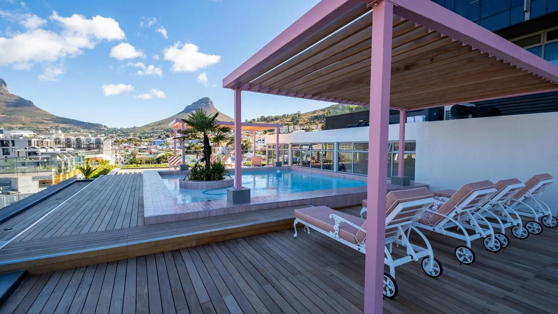 The Rose 206 - Modern Studio Apartment With Pool Κέιπ Τάουν