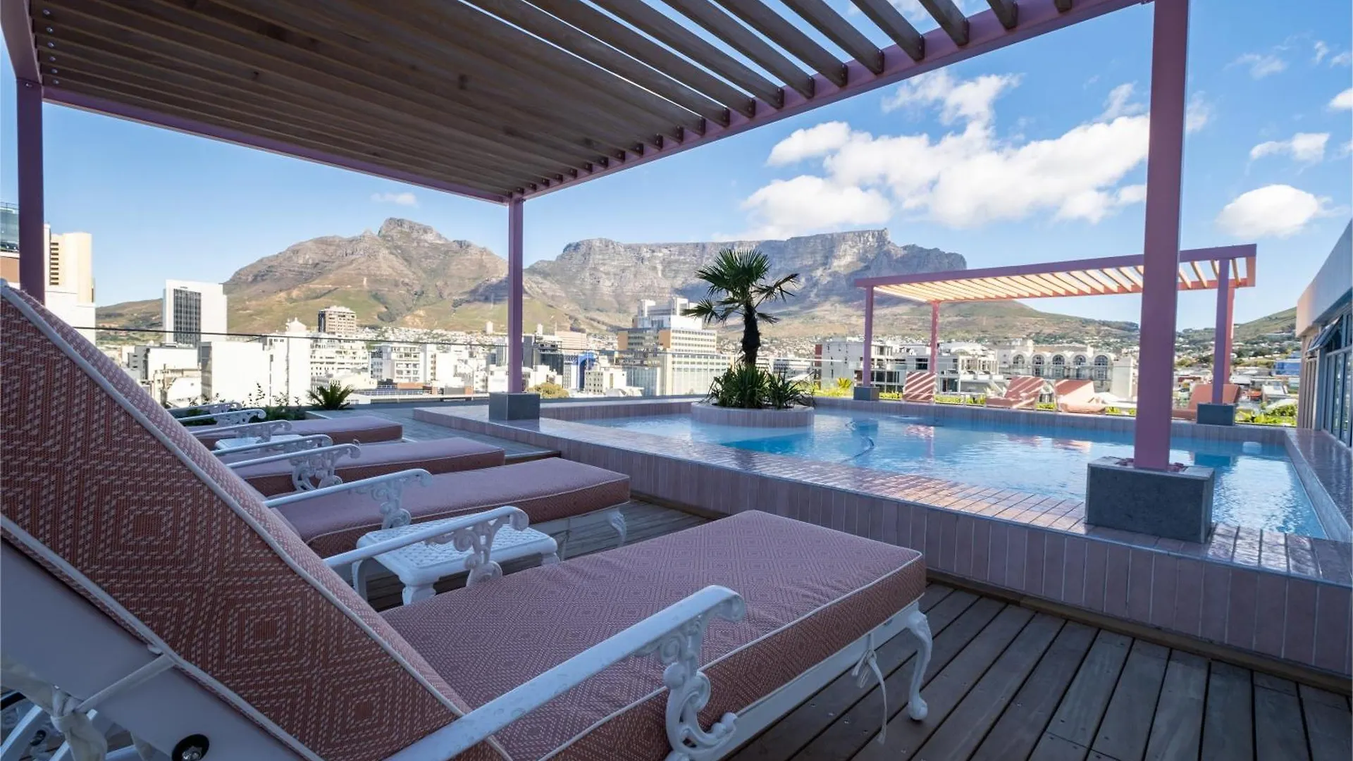 The Rose 206 - Modern Studio Apartment With Pool Κέιπ Τάουν