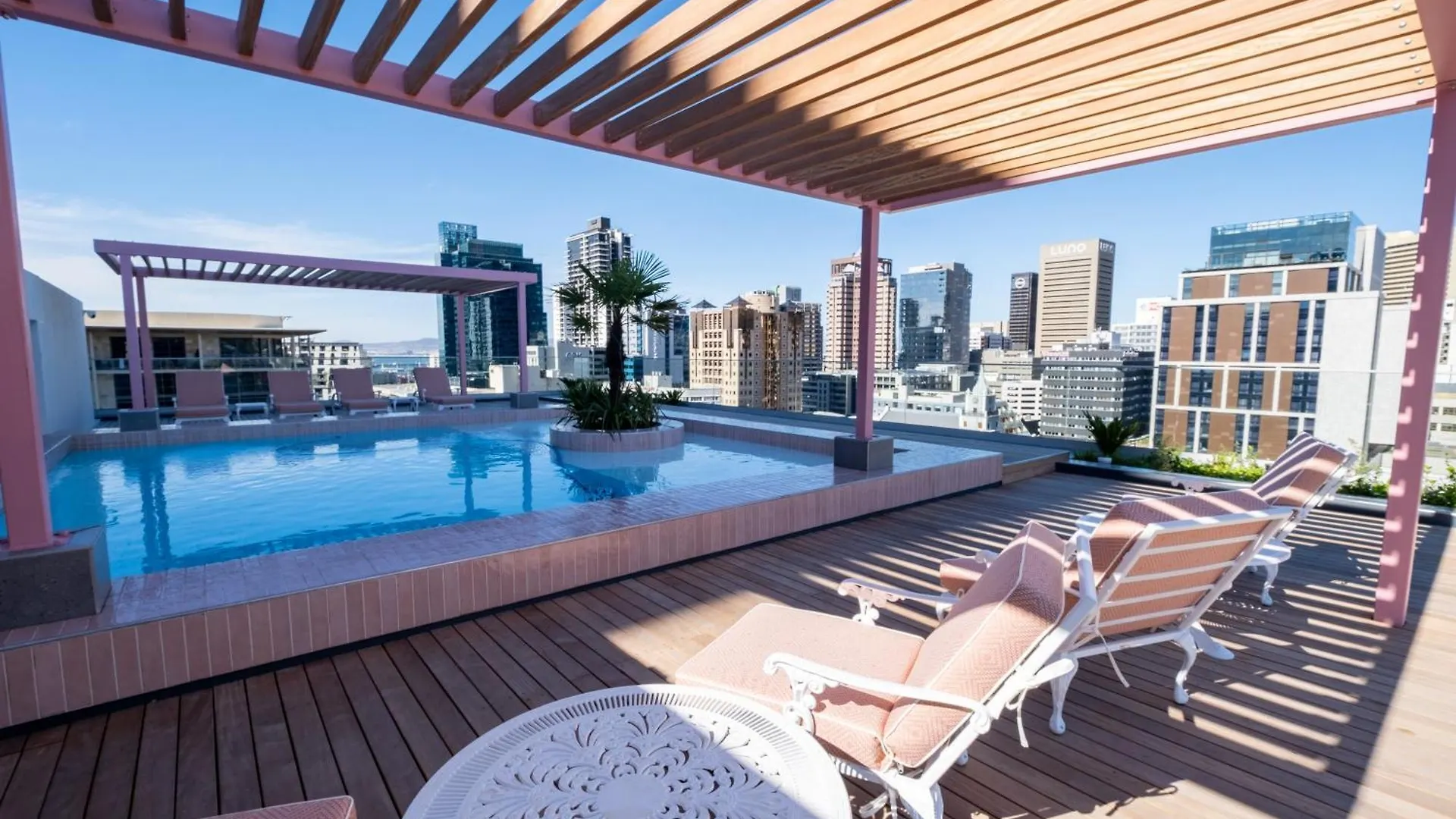 The Rose 206 - Modern Studio Apartment With Pool Κέιπ Τάουν 0*,  Νότια Αφρική